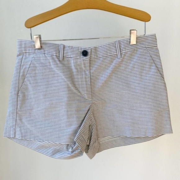 GAP Gray White Horizontal Striped Flat Front Khaki Chino Summer Shorts Size 12 R - Picture 1 of 10